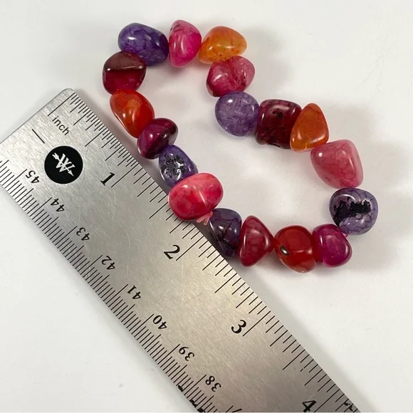 Cute Unsigned Pink Purple Red Orange Dyed Agate Gemstone Beaded Stretch Bracelet - Picture 6 of 6